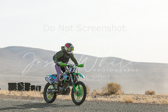 IMG_4960-77v