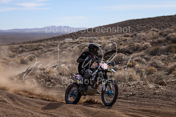 IMG_2690-76v