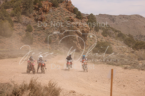 IMG_5955-361-346-0-239