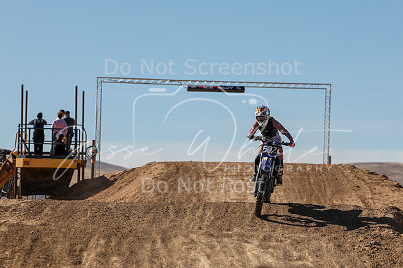 IMG_5487-607v