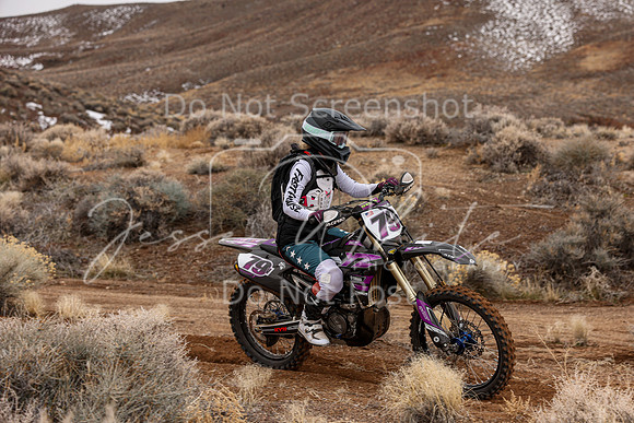 IMG_8329-79v