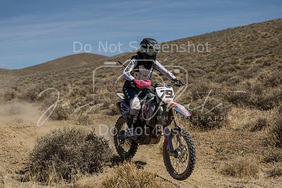 IMG_6300-79v